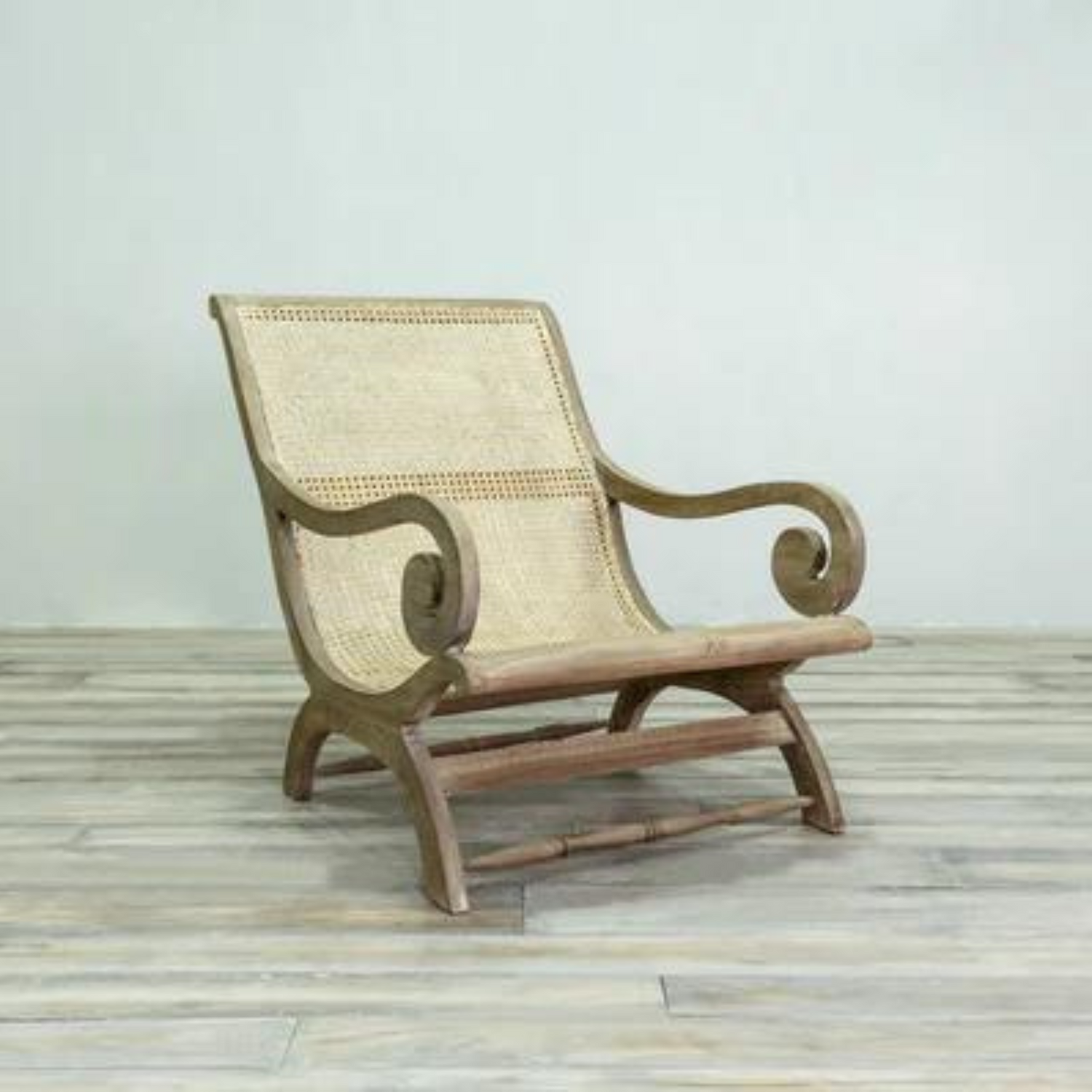 Lovina Wooden Indoor and Outdoor Lazy Chair