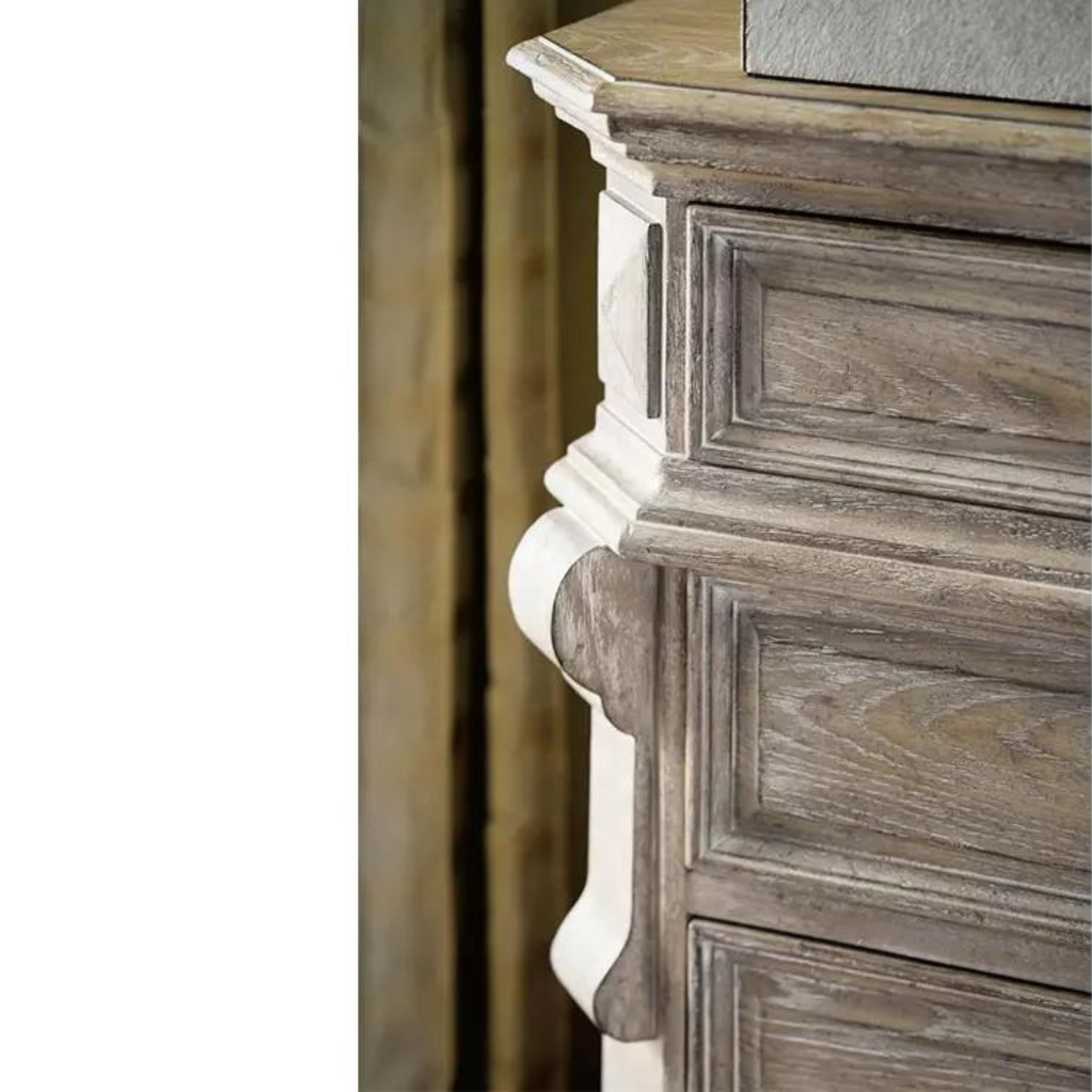 Hampton Court Chest of Drawers